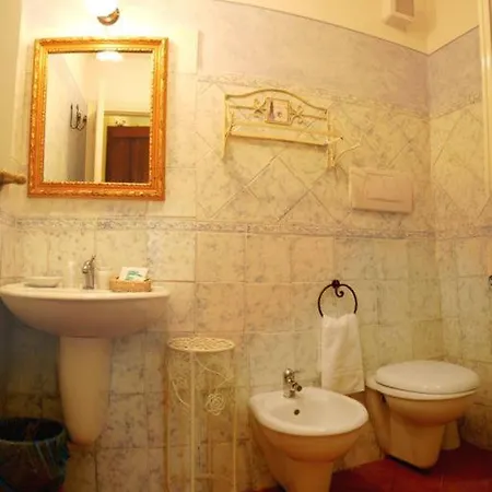 Antica Residenza Cicogna Bed and Breakfast Siena Esterno foto