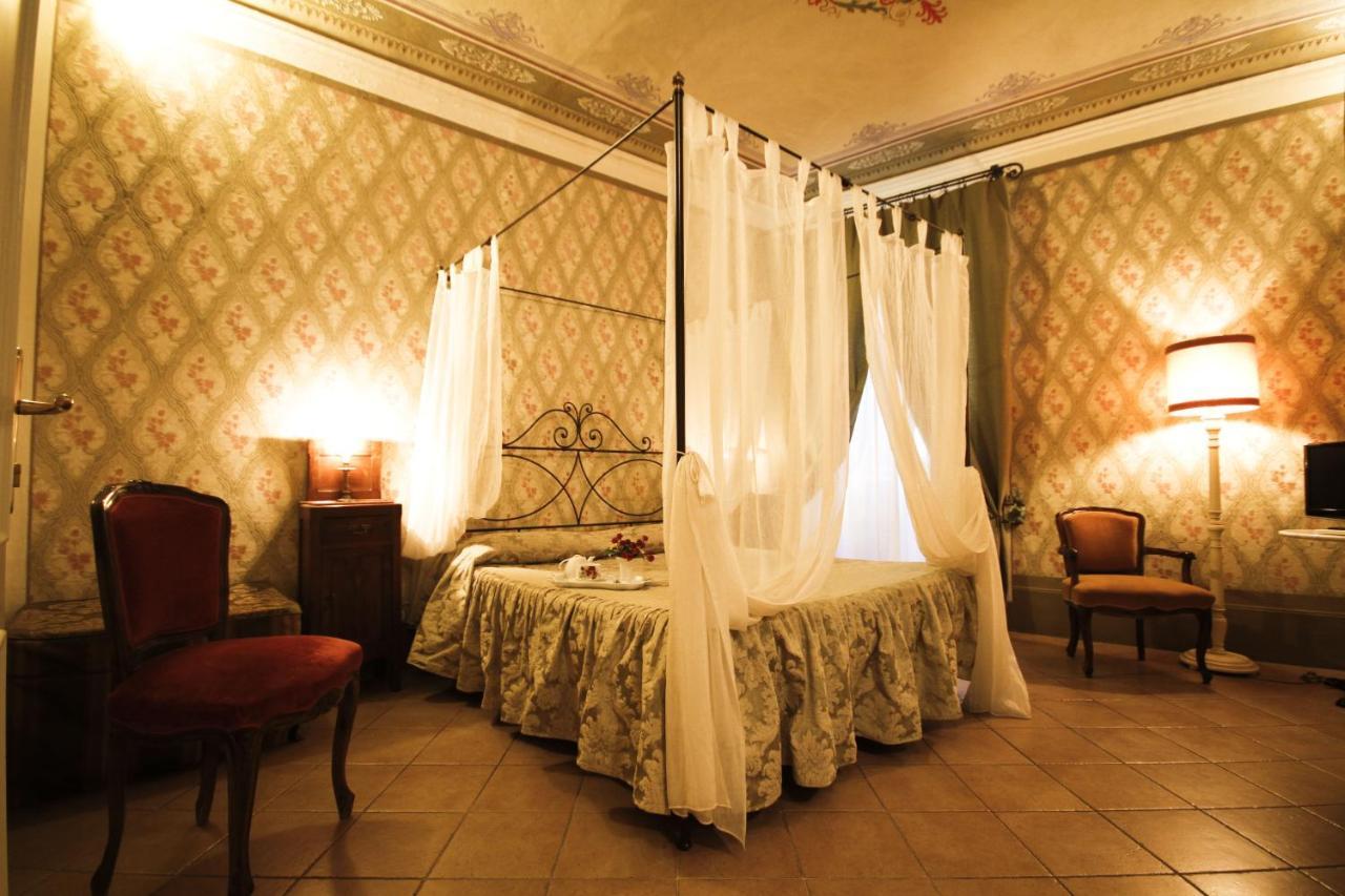 Antica Residenza Cicogna Bed & Breakfast *