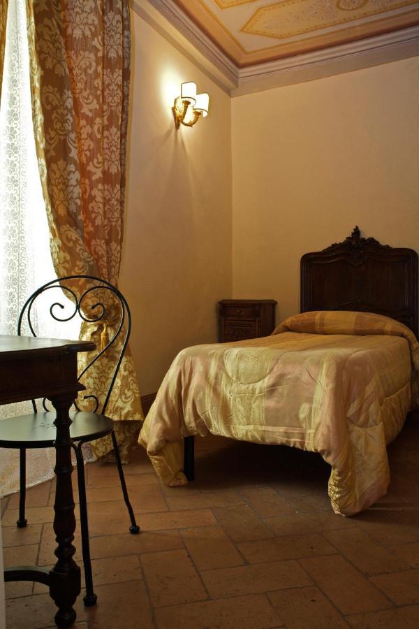 Bed & Breakfast Antica Residenza Cicogna Siena